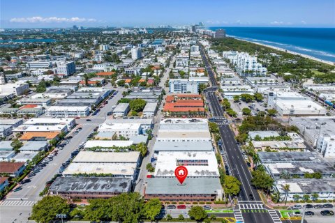 Propiedad comercial en venta en Miami Beach, Florida № 1985553 - foto 3