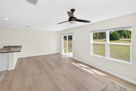House in Alachua, Florida 4 bedrooms, 130.53 sq.m. № 2197039 - photo 4