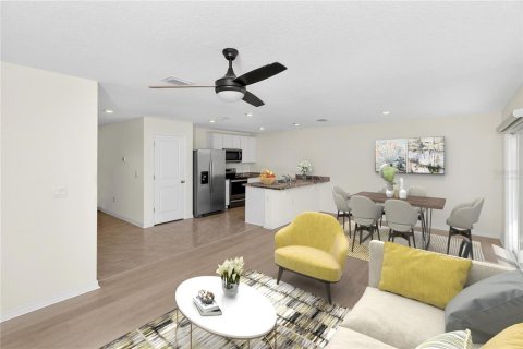House in Alachua, Florida 4 bedrooms, 130.53 sq.m. № 2197039 - photo 11