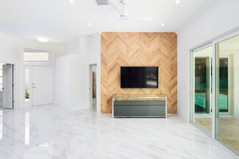 Villa ou maison à vendre à West Palm Beach, Floride: 3 chambres, 151.62 m2 № 2268359 - photo 3
