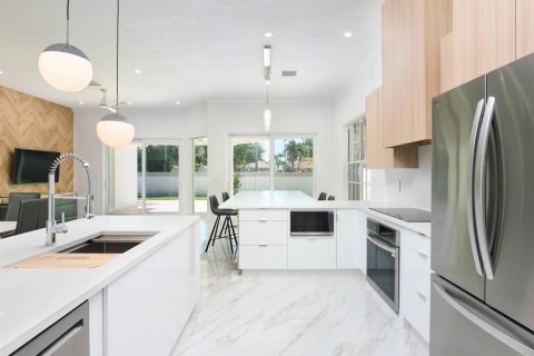 Villa ou maison à vendre à West Palm Beach, Floride: 3 chambres, 151.62 m2 № 2268359 - photo 10