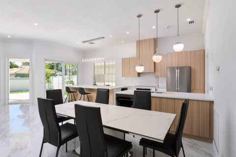 Villa ou maison à vendre à West Palm Beach, Floride: 3 chambres, 151.62 m2 № 2268359 - photo 6