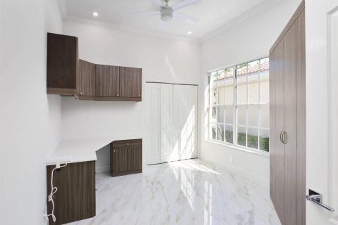 Villa ou maison à vendre à West Palm Beach, Floride: 3 chambres, 151.62 m2 № 2268359 - photo 11