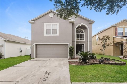 House in Dade City, Florida 4 bedrooms, 227.61 sq.m. № 1840427 - photo 1