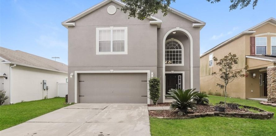 House in Dade City, Florida 4 bedrooms, 227.61 sq.m. № 1840427