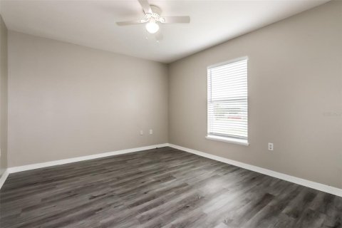 House in Dade City, Florida 4 bedrooms, 227.61 sq.m. № 1840427 - photo 10