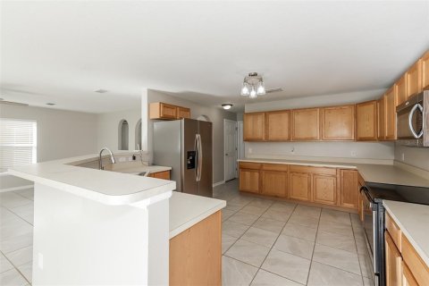 House in Dade City, Florida 4 bedrooms, 227.61 sq.m. № 1840427 - photo 5