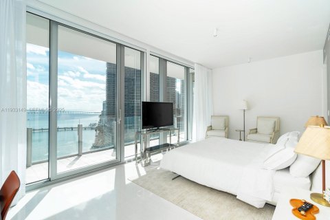 Condo in Miami, Florida, 5 bedrooms  № 1994621 - photo 27