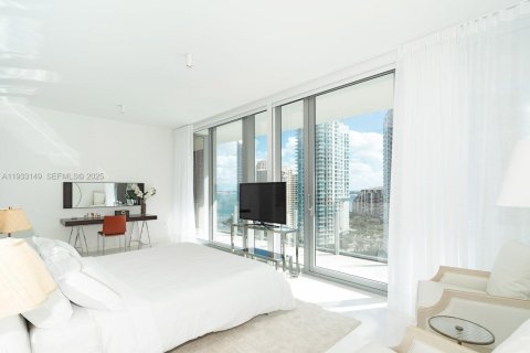 Condo in Miami, Florida, 5 bedrooms  № 1994621 - photo 28