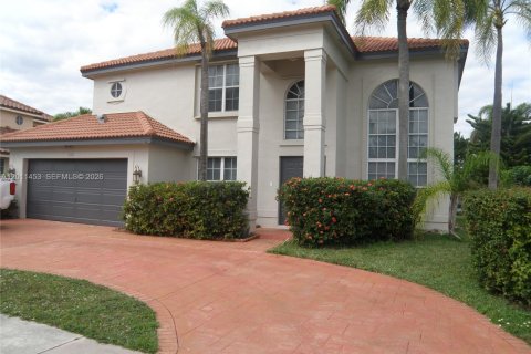 Villa ou maison à Pembroke Pines, Floride 4 chambres, 226.31 m2 № 2075419