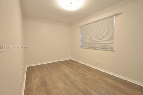 Casa en alquiler en Pinecrest, Florida, 3 dormitorios, 231.14 m2 № 2010627 - foto 14