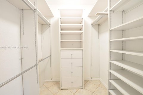 Casa en alquiler en Pinecrest, Florida, 3 dormitorios, 231.14 m2 № 2010627 - foto 22