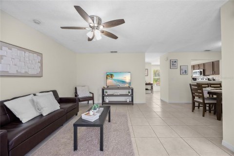 Townhouse in Kissimmee, Florida 3 bedrooms, 135.64 sq.m. № 1910515 - photo 17