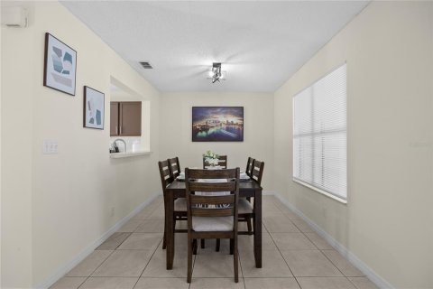 Townhouse in Kissimmee, Florida 3 bedrooms, 135.64 sq.m. № 1910515 - photo 10
