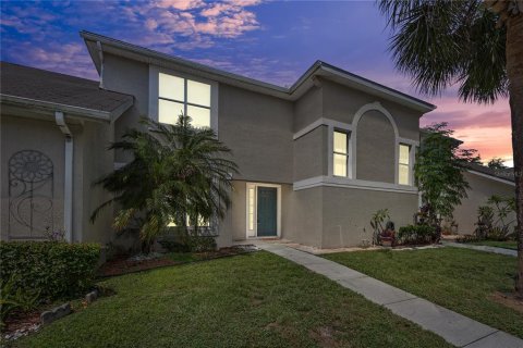Townhouse in Kissimmee, Florida 3 bedrooms, 135.64 sq.m. № 1910515 - photo 1
