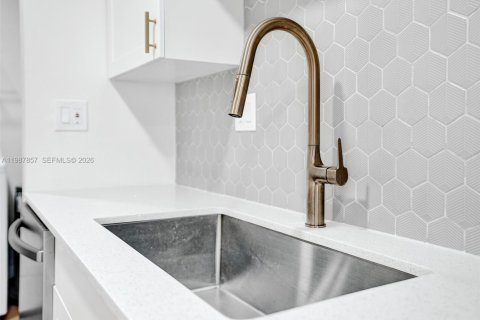 Appartement à louer à Fort Lauderdale, Floride: 3 chambres, 130.06 m2 № 2051159 - photo 3