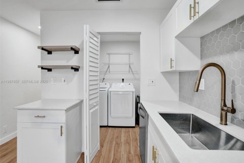 Appartement à louer à Fort Lauderdale, Floride: 3 chambres, 130.06 m2 № 2051159 - photo 10