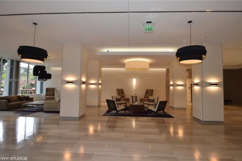Condominio en venta en Sunny Isles Beach, Florida, 2 dormitorios, 126.07 m2 № 1941998 - foto 2