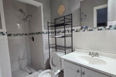 Villa ou maison à louer à Dania Beach, Floride: 258.83 m2 № 1931022 - photo 8