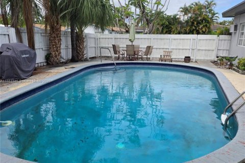 Villa ou maison à louer à Dania Beach, Floride: 258.83 m2 № 1931022 - photo 11