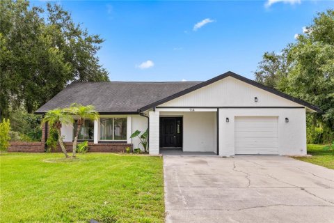 House in Poinciana, Florida 3 bedrooms, 157.56 sq.m. № 2287410 - photo 2