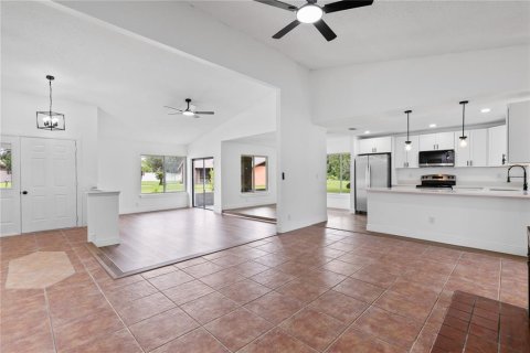 House in Poinciana, Florida 3 bedrooms, 157.56 sq.m. № 2287410 - photo 18