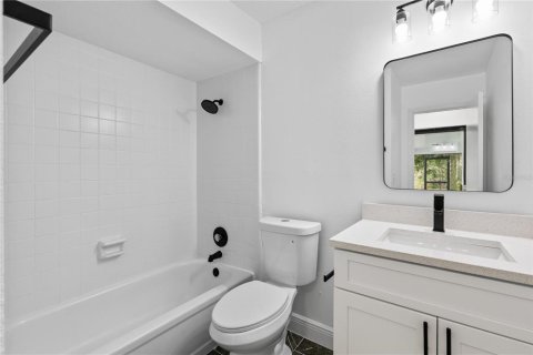 House in Poinciana, Florida 3 bedrooms, 157.56 sq.m. № 2287410 - photo 22