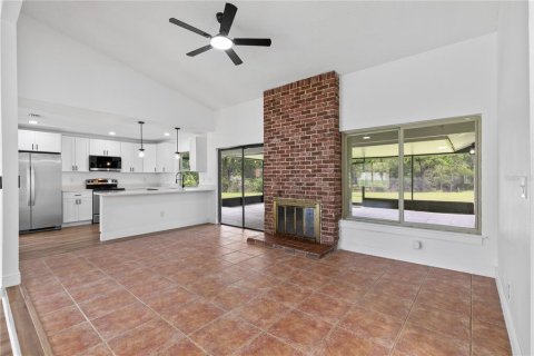 House in Poinciana, Florida 3 bedrooms, 157.56 sq.m. № 2287410 - photo 9