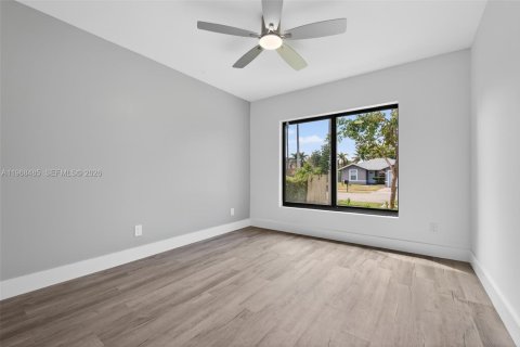 Casa en venta en Fort Lauderdale, Florida, 3 dormitorios № 2030479 - foto 15