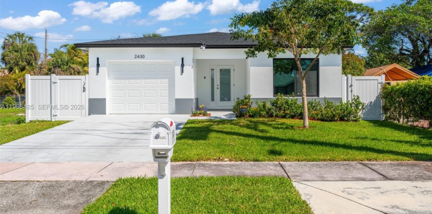 Casa en Fort Lauderdale, Florida 3 dormitorios № 2030479