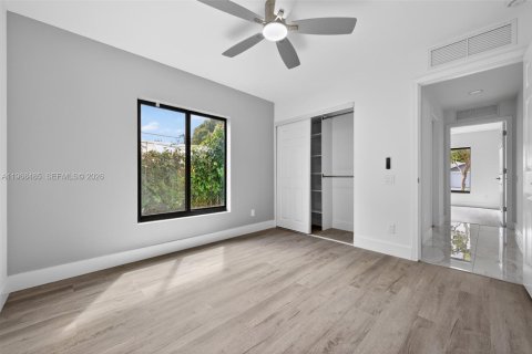 Casa en venta en Fort Lauderdale, Florida, 3 dormitorios № 2030479 - foto 19