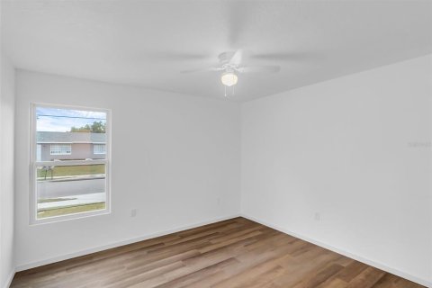House in Orlando, Florida 4 bedrooms, 172.8 sq.m. № 1749696 - photo 17