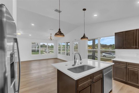 House in Orlando, Florida 4 bedrooms, 172.8 sq.m. № 1749696 - photo 14