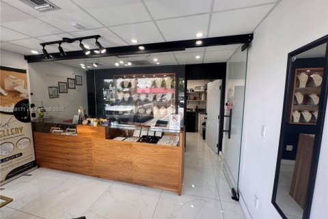 Immobilier commercial à Miami, Floride № 2178015
