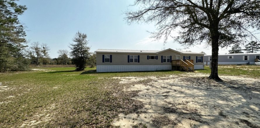 Casa en De Funiak Springs, Florida 4 dormitorios, 218.88 m2 № 589811