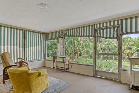 House in New Port Richey, Florida 3 bedrooms, 150.04 sq.m. № 1883073 - photo 29