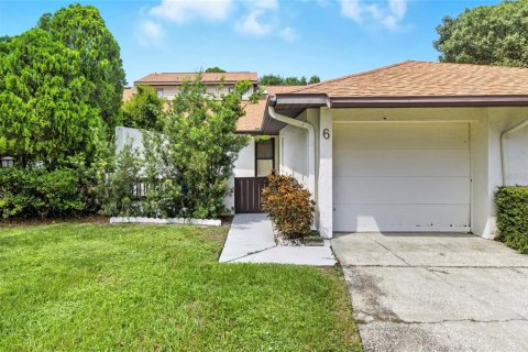 Touwnhouse à vendre à Lakeland, Floride: 2 chambres, 121.33 m2 № 1915718 - photo 6