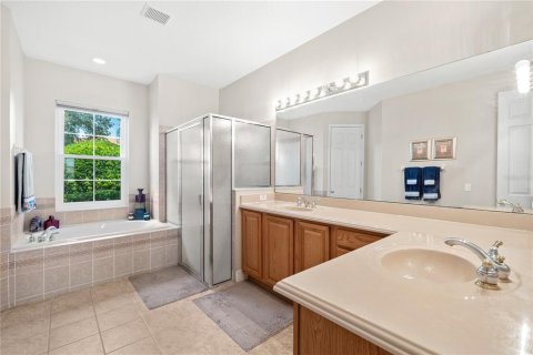 House in Kissimmee, Florida 4 bedrooms, 242.38 sq.m. № 2325247 - photo 20