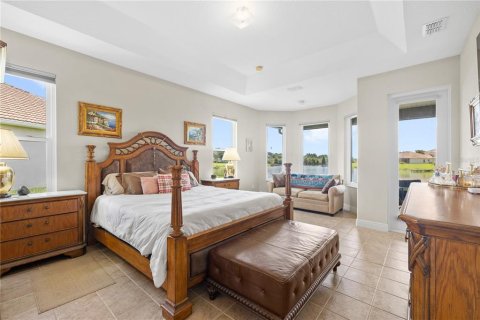 House in Kissimmee, Florida 4 bedrooms, 242.38 sq.m. № 2325247 - photo 17