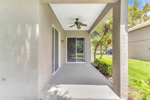 Casa en venta en Lake Mary, Florida, 3 dormitorios, 224.64 m2 № 2324950 - foto 2
