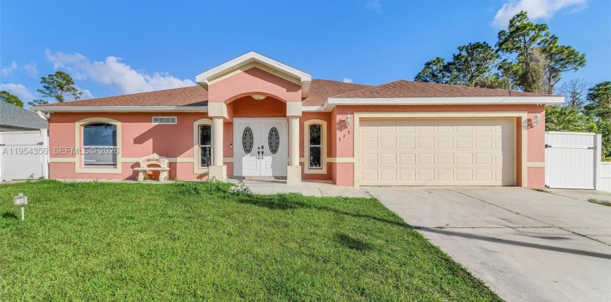 Villa ou maison à Lehigh Acres, Floride 4 chambres, 165.64 m2 № 2010855