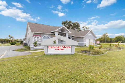 Immobilier commercial à vendre à North Port, Floride: 317.91 m2 № 1840679 - photo 1