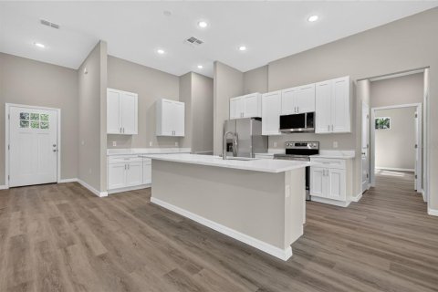 Villa ou maison à vendre à Eustis, Floride: 4 chambres, 215.25 m2 № 2420178 - photo 10