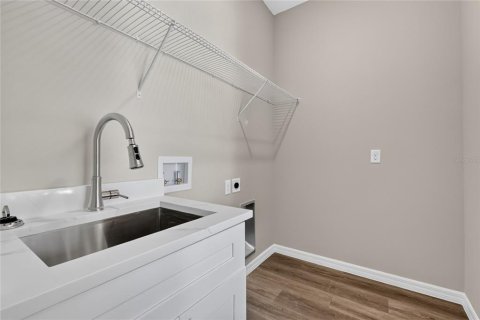 Villa ou maison à vendre à Eustis, Floride: 4 chambres, 215.25 m2 № 2420178 - photo 19