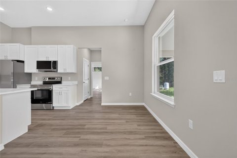 Villa ou maison à vendre à Eustis, Floride: 4 chambres, 215.25 m2 № 2420178 - photo 8