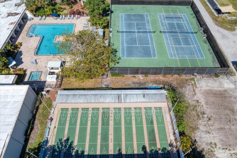 Condo in Clearwater, Florida, 1 bedroom  № 1885606 - photo 29