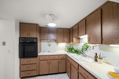 Condo in Clearwater, Florida, 1 bedroom  № 1885606 - photo 16