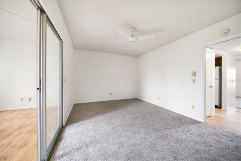 Condo in Clearwater, Florida, 1 bedroom  № 1885606 - photo 21