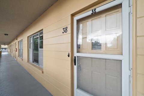 Condo in Clearwater, Florida, 1 bedroom  № 1885606 - photo 5