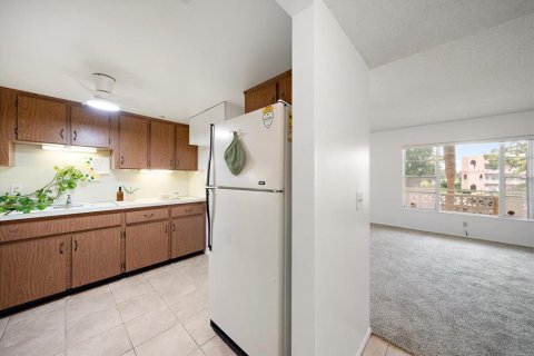 Condo in Clearwater, Florida, 1 bedroom  № 1885606 - photo 18